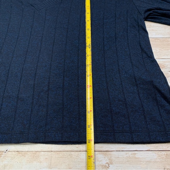 Athleta Blue Harmony Pose Cropped Hoodie Lightweight Pullover Size M Medium Blue - Picture 11 of 11